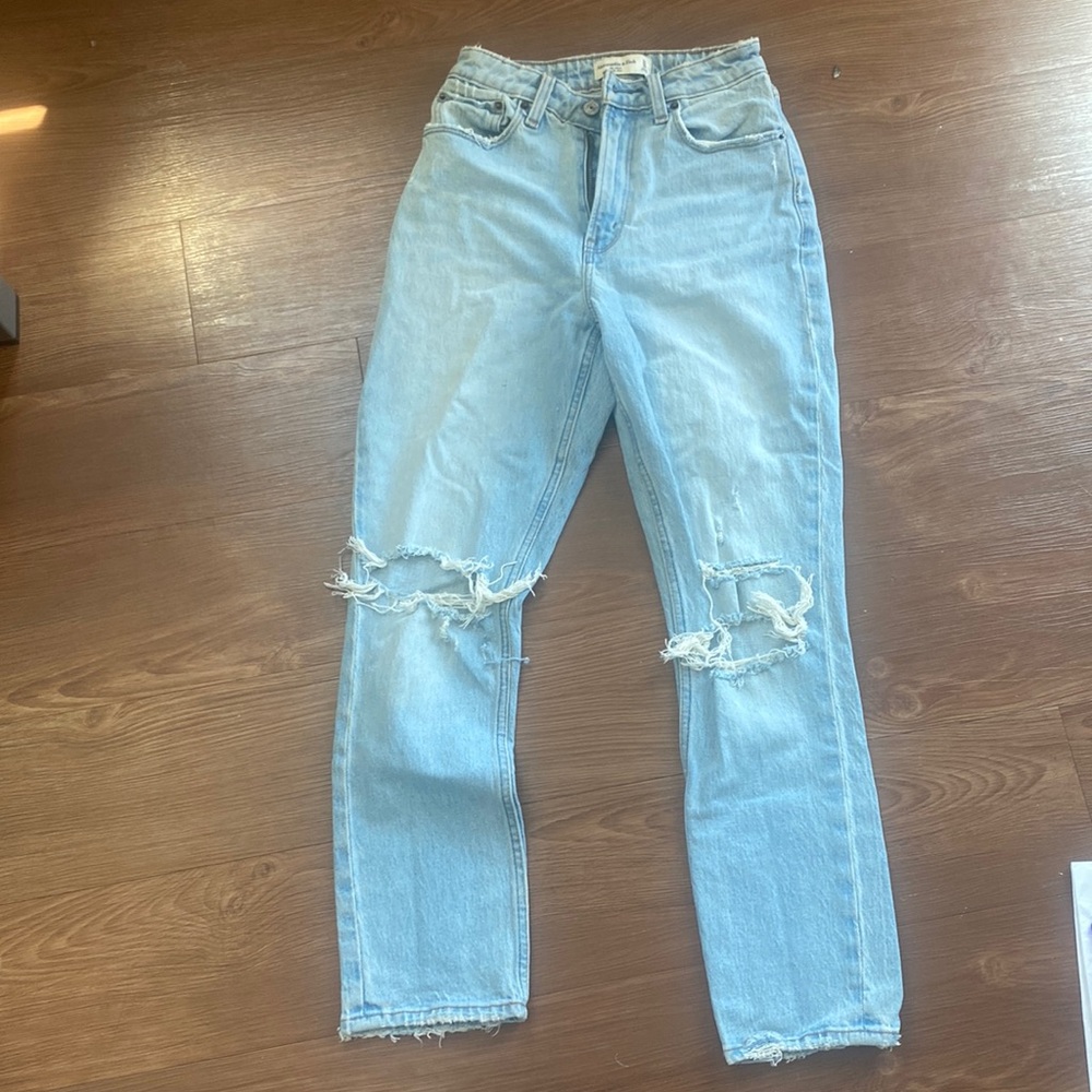 Abercrombie and Fitch High Rise Mom Jean